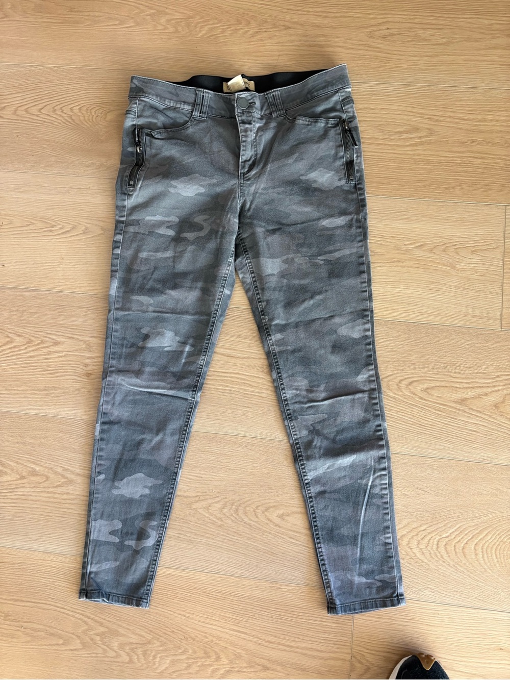 Democracy Women’s Camo Skinny Jeans